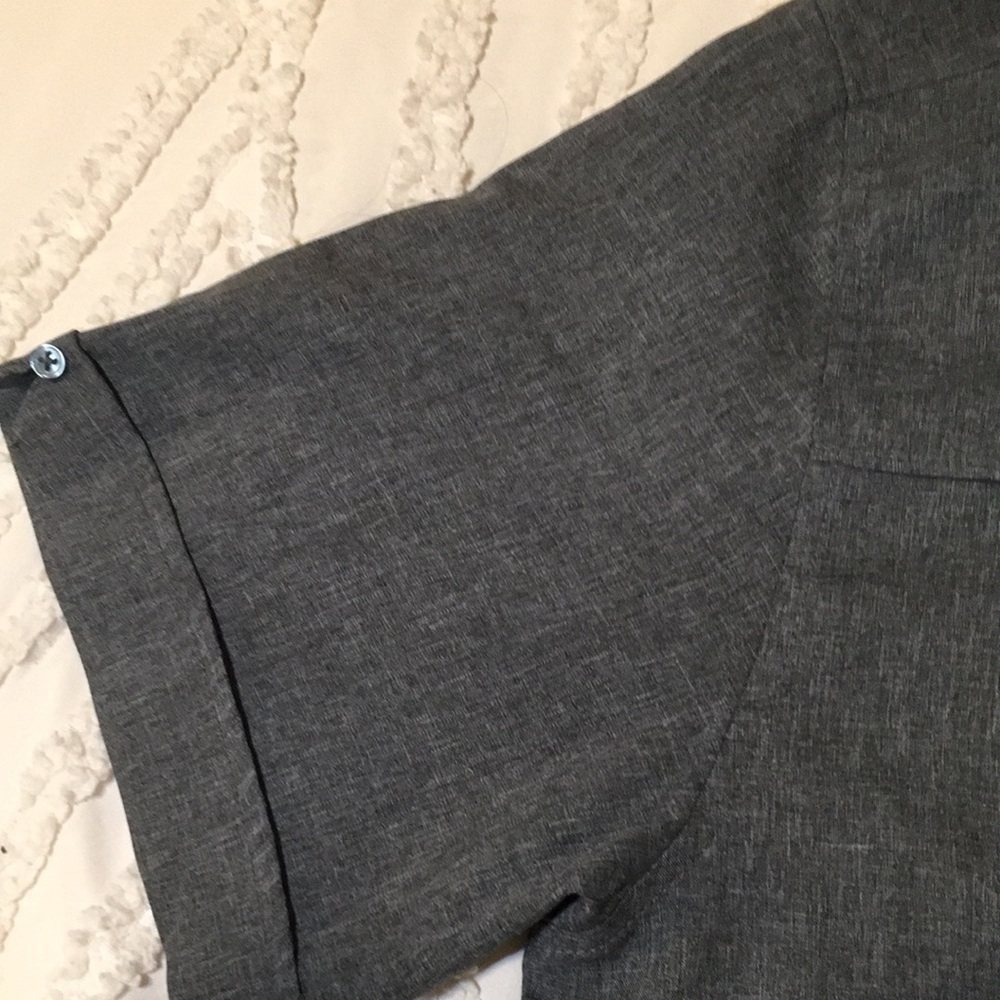 Men's Short-Sleeve Button-Up Shirt — Charcoal Gray - Picture 3 of 5